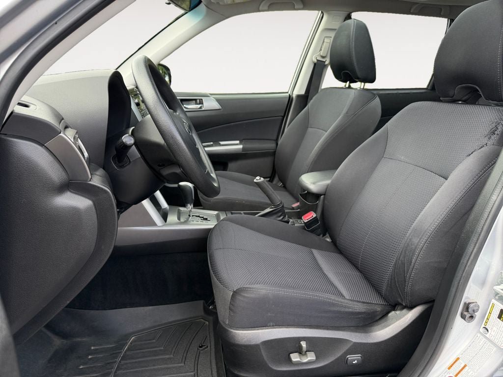 Used 2012 Subaru Forester 2.5X Premium AWD/4WD image 6