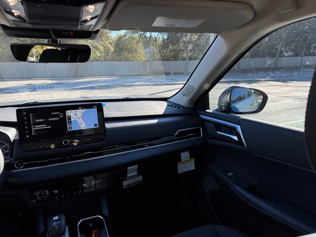 New 2025 Mitsubishi Outlander SE image 27