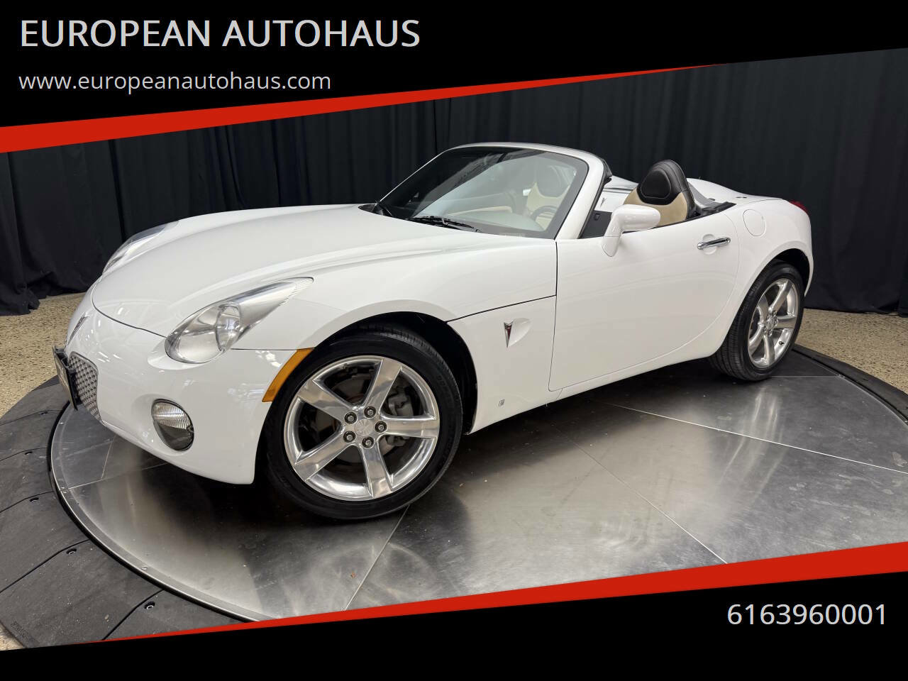 Used 2008 Pontiac Solstice Convertible w/ Premium Package image 1