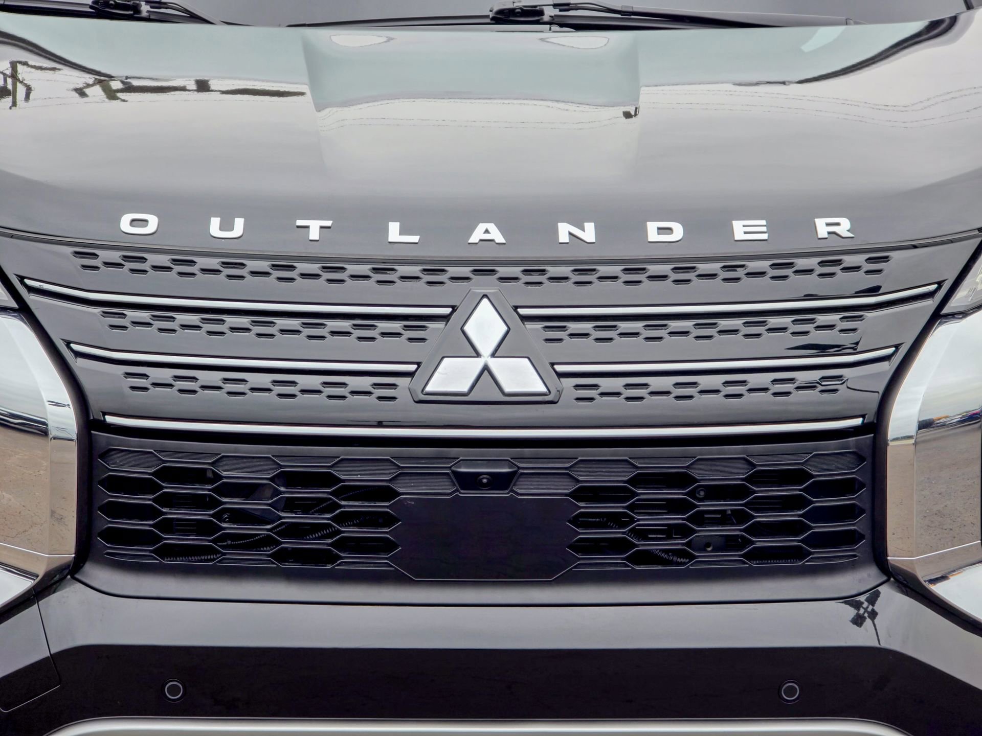Used 2024 Mitsubishi Outlander SEL image 3