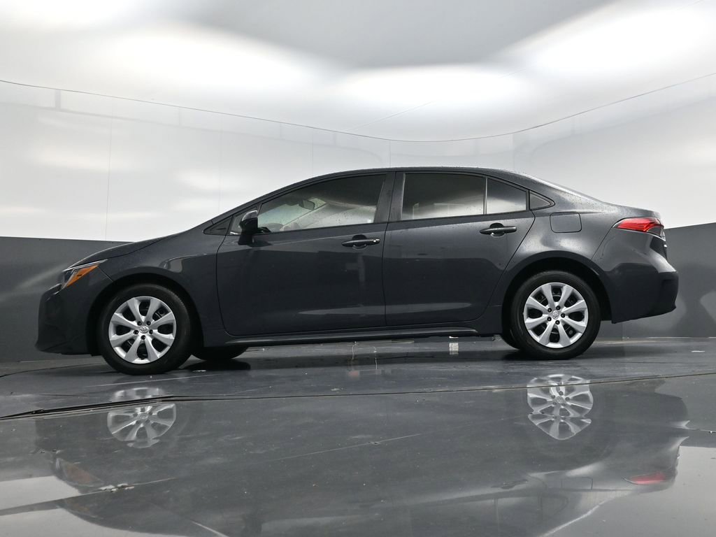 Used 2023 Toyota Corolla LE image 17