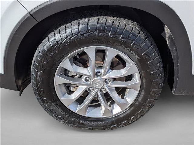 Used 2019 Hyundai Santa Fe SE image 7