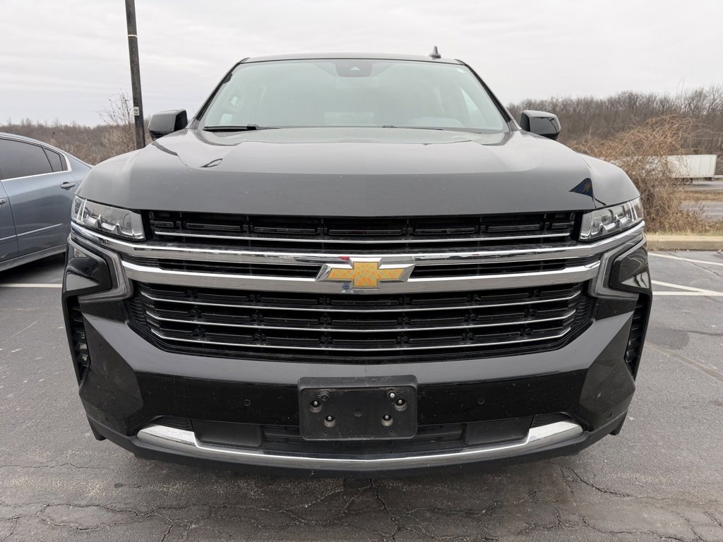 Used 2024 Chevrolet Suburban LT image 8