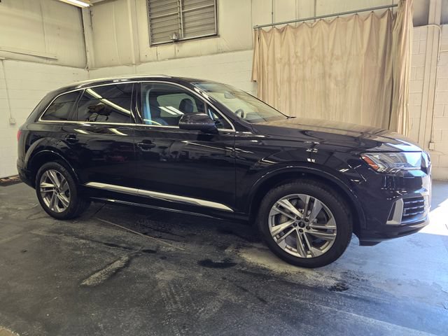 Used 2023 Audi Q7 3.0T Premium Plus AWD/4WD image 8