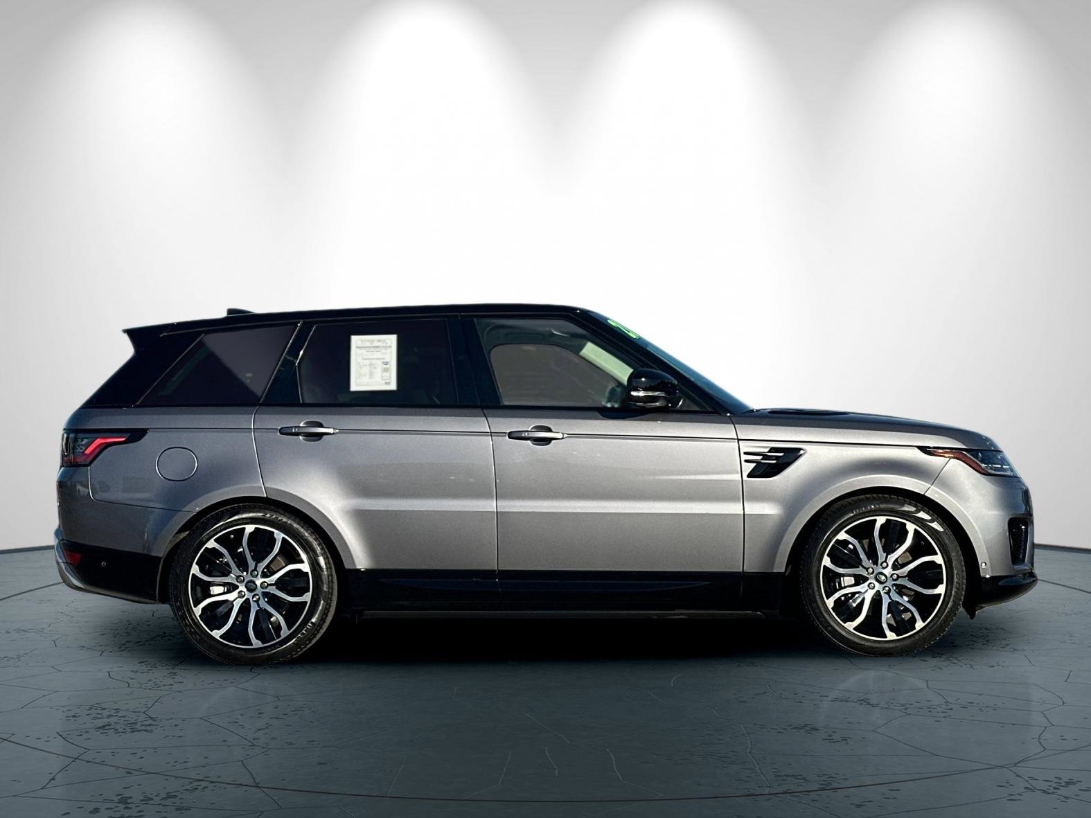 Used 2021 Land Rover Range Rover Sport HSE Silver Edition image 3