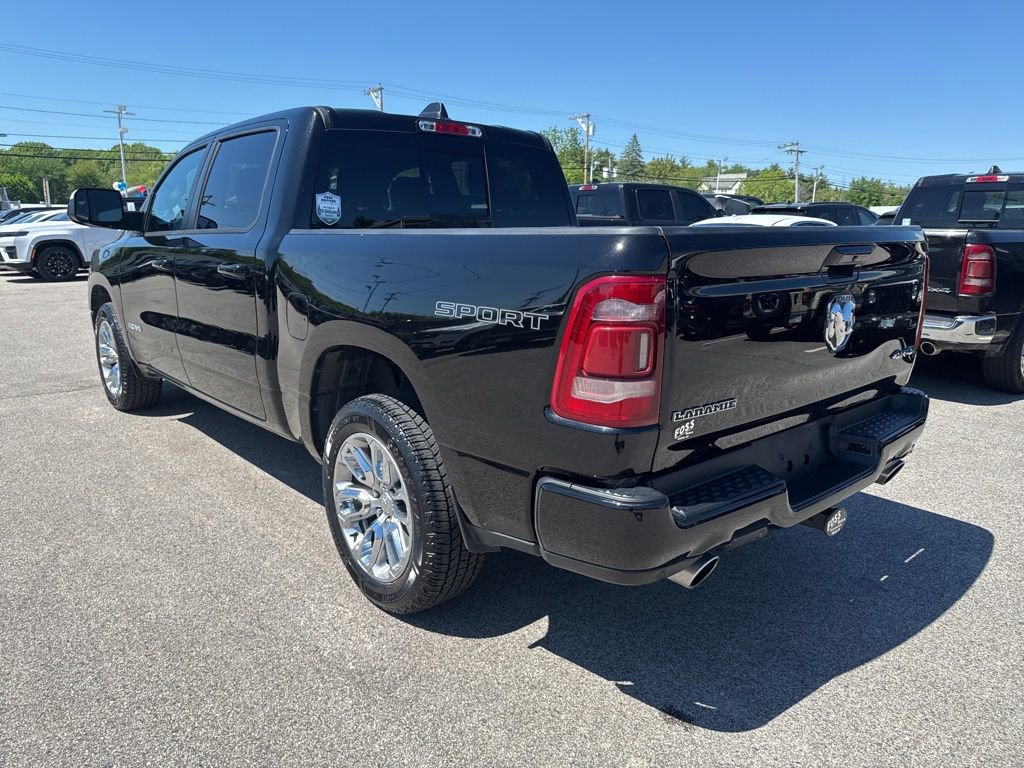 Used 2023 RAM 1500 Laramie AWD/4WD image 3