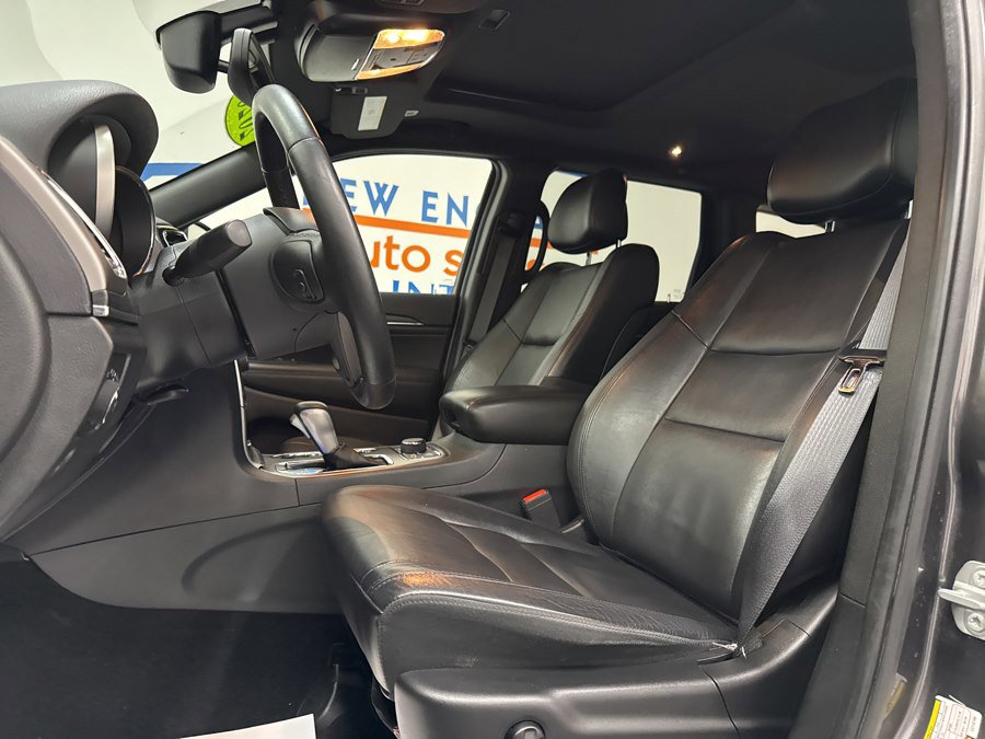 Used 2020 Jeep Grand Cherokee Limited AWD/4WD image 11