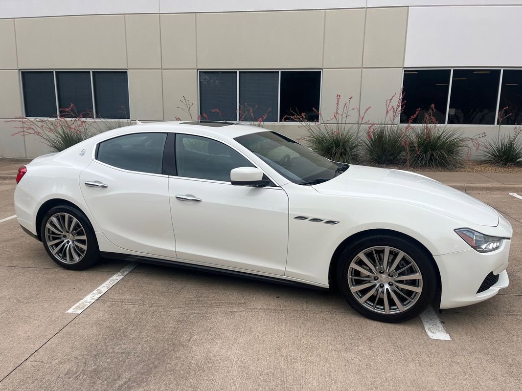Used 2016 Maserati Ghibli S RWD image 11