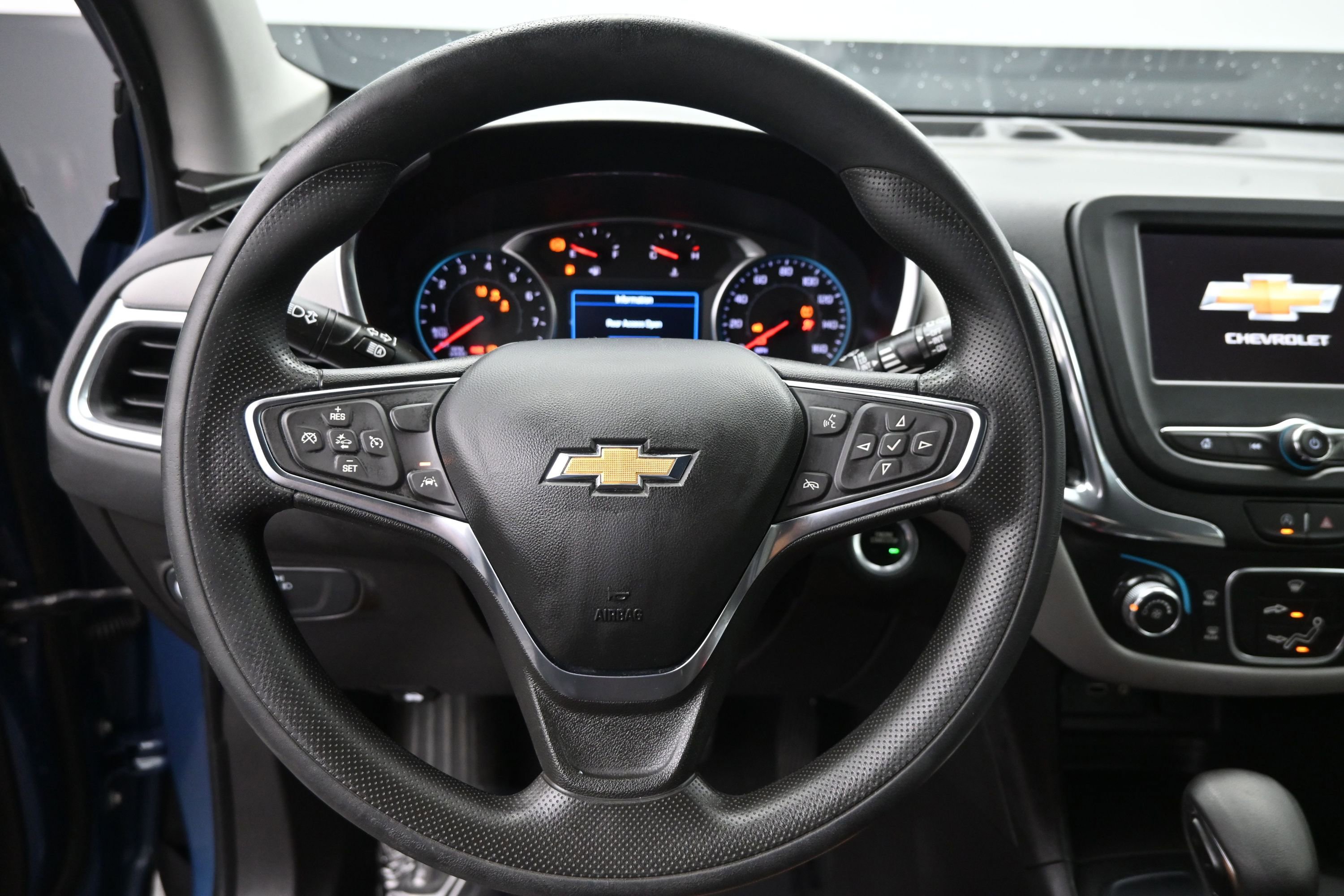 Used 2024 Chevrolet Equinox LS w/ LS Convenience Package FWD image 11