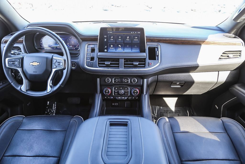 Used 2023 Chevrolet Suburban Premier image 13