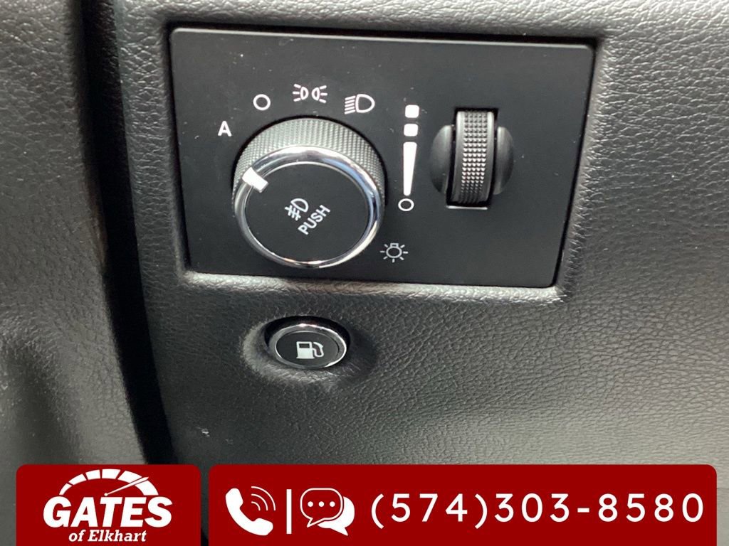 Used 2020 Jeep Grand Cherokee Limited w/ Luxury Group II image 29