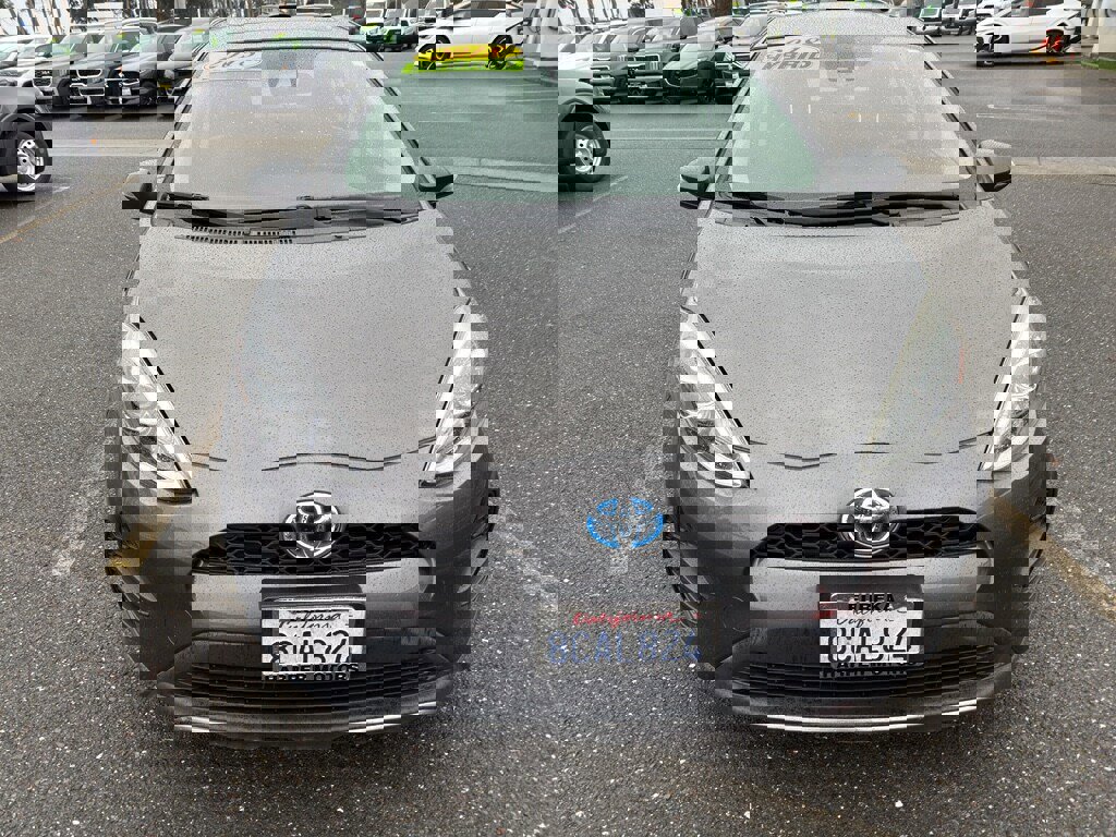 Used 2018 Toyota Prius C Three image 10