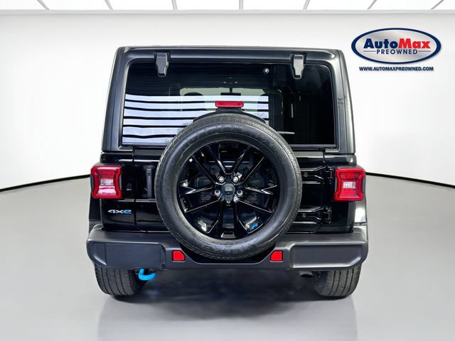 Used 2023 Jeep Wrangler Unlimited Sahara w/ Cold Weather Group AWD/4WD image 8