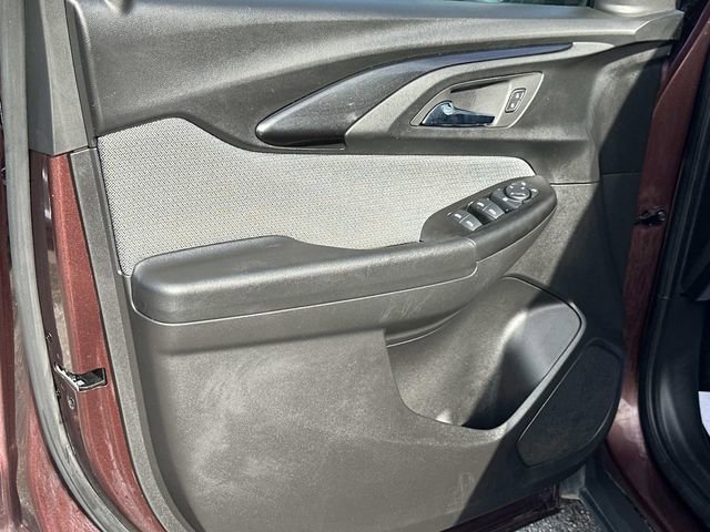 Used 2023 Chevrolet TrailBlazer LT w/ Convenience Package image 17
