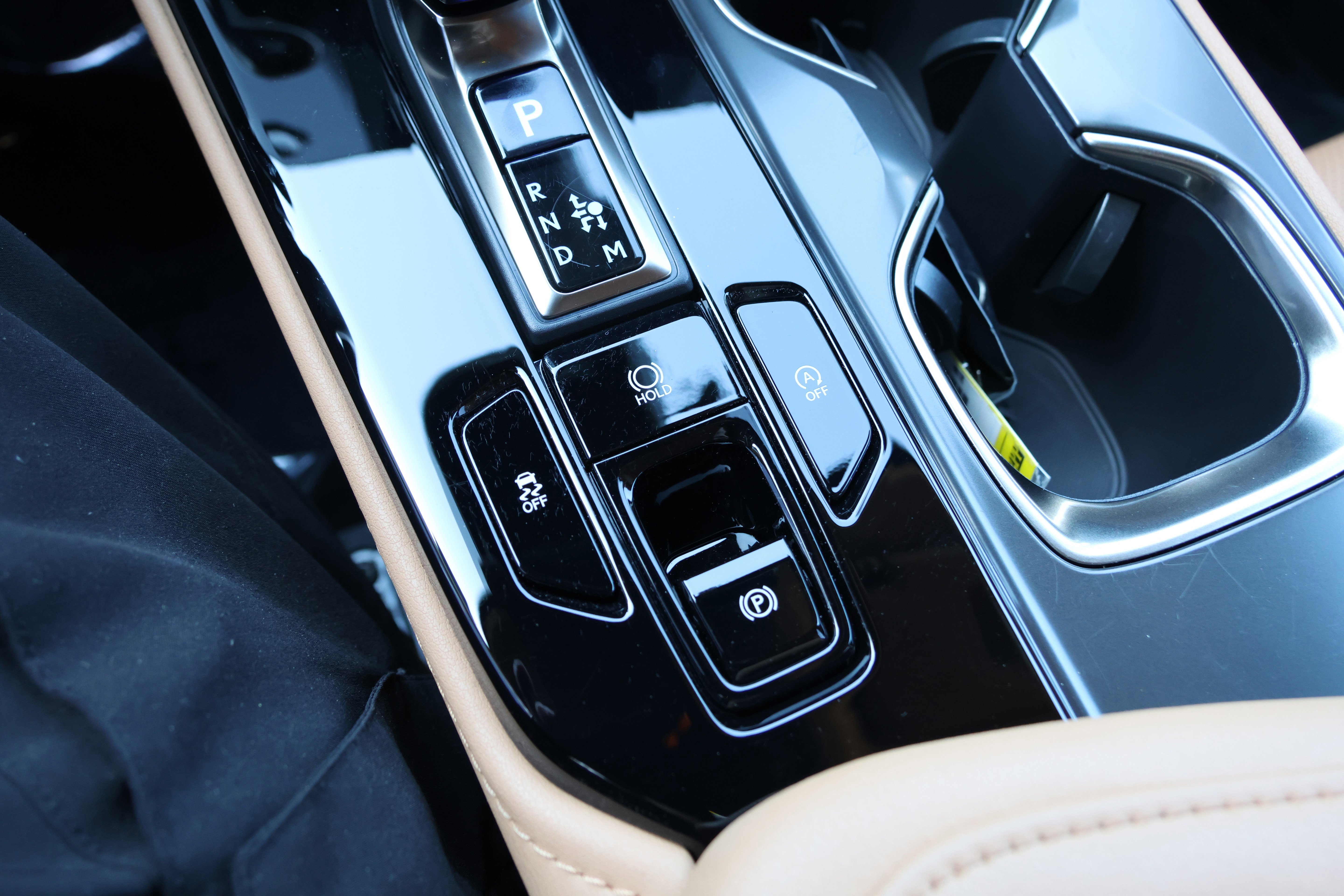 Used 2025 Lexus NX 250 FWD w/ Towing Package (2000 Lbs) image 32