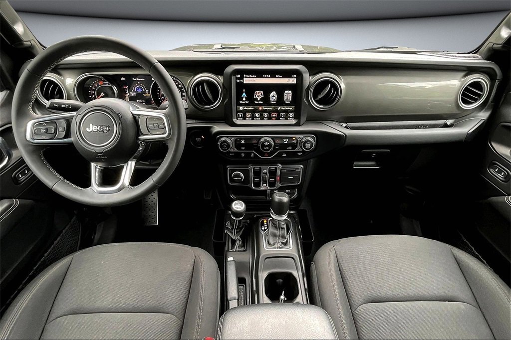 Used 2023 Jeep Wrangler Sahara image 7
