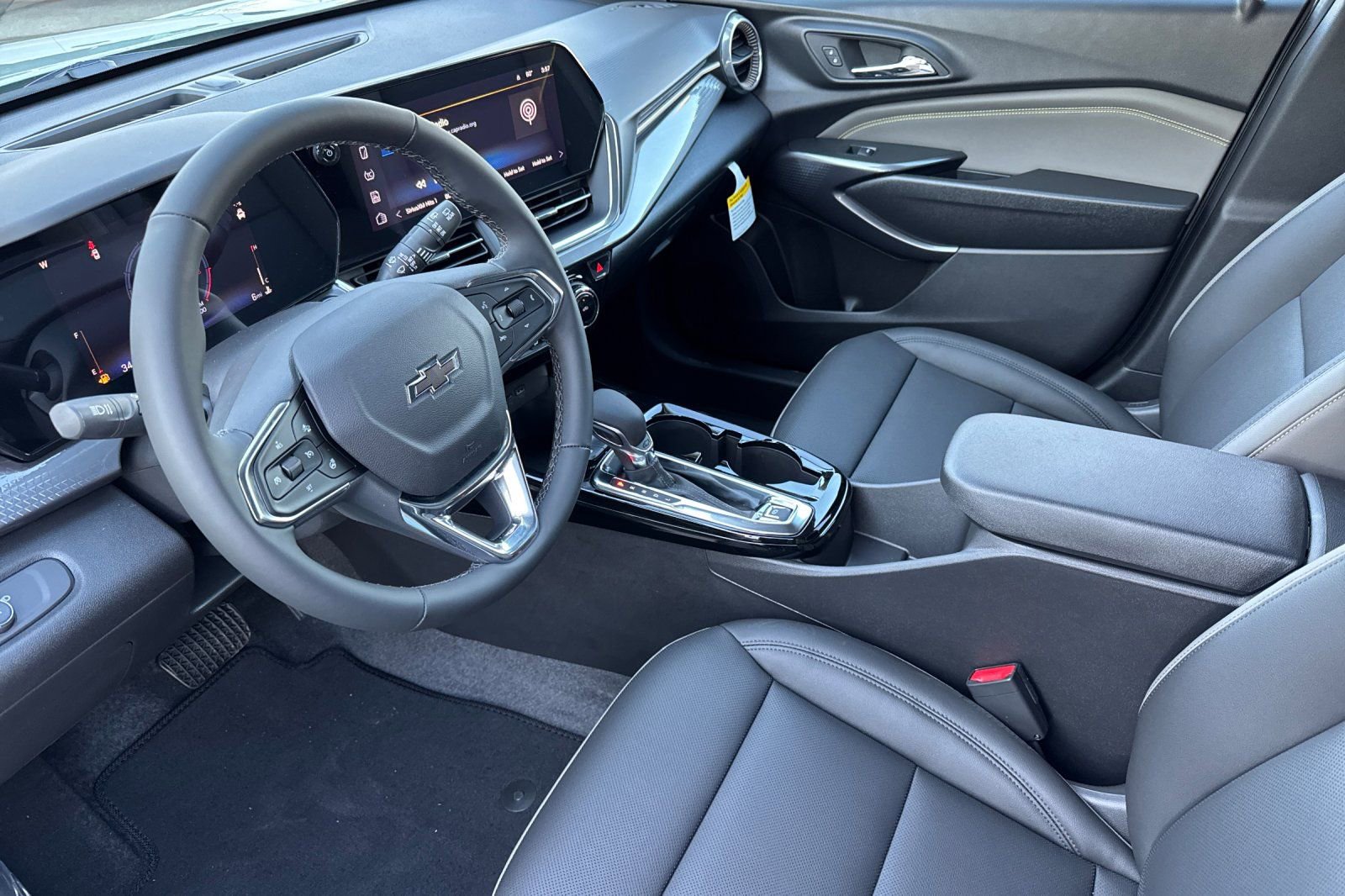 New 2026 Chevrolet Trax ACTIV w/ Driver Confidence Package image 9