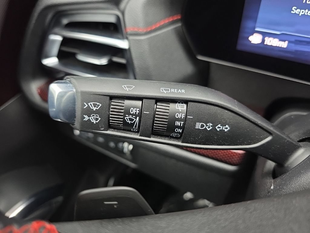 Used 2026 Chevrolet Traverse RS AWD/4WD image 30