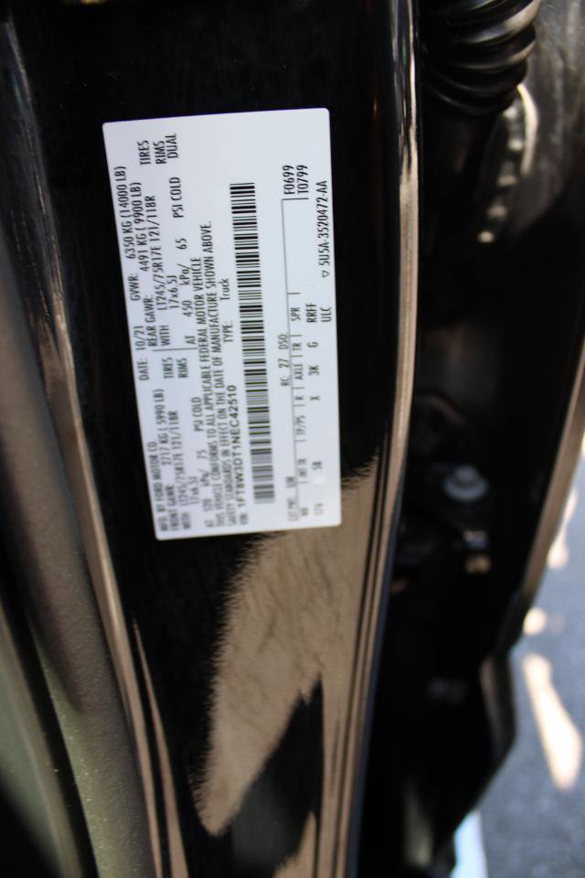 Used 2022 Ford F350 Lariat w/ Lariat Ultimate Package AWD/4WD image 17