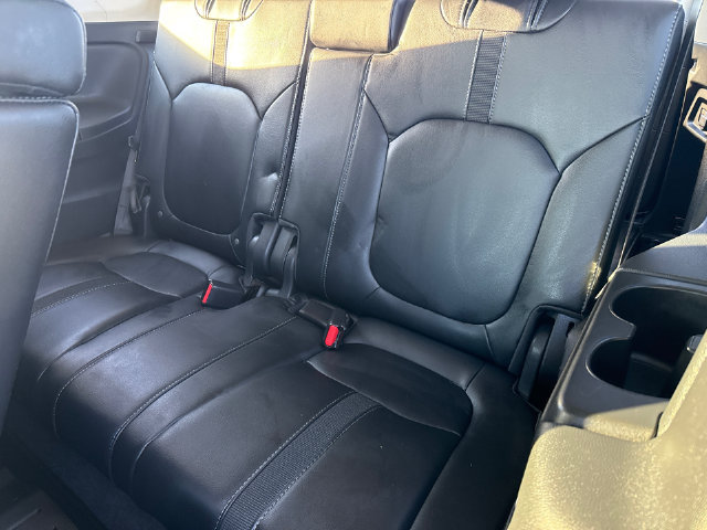 Used 2025 Honda Pilot EX-L image 17