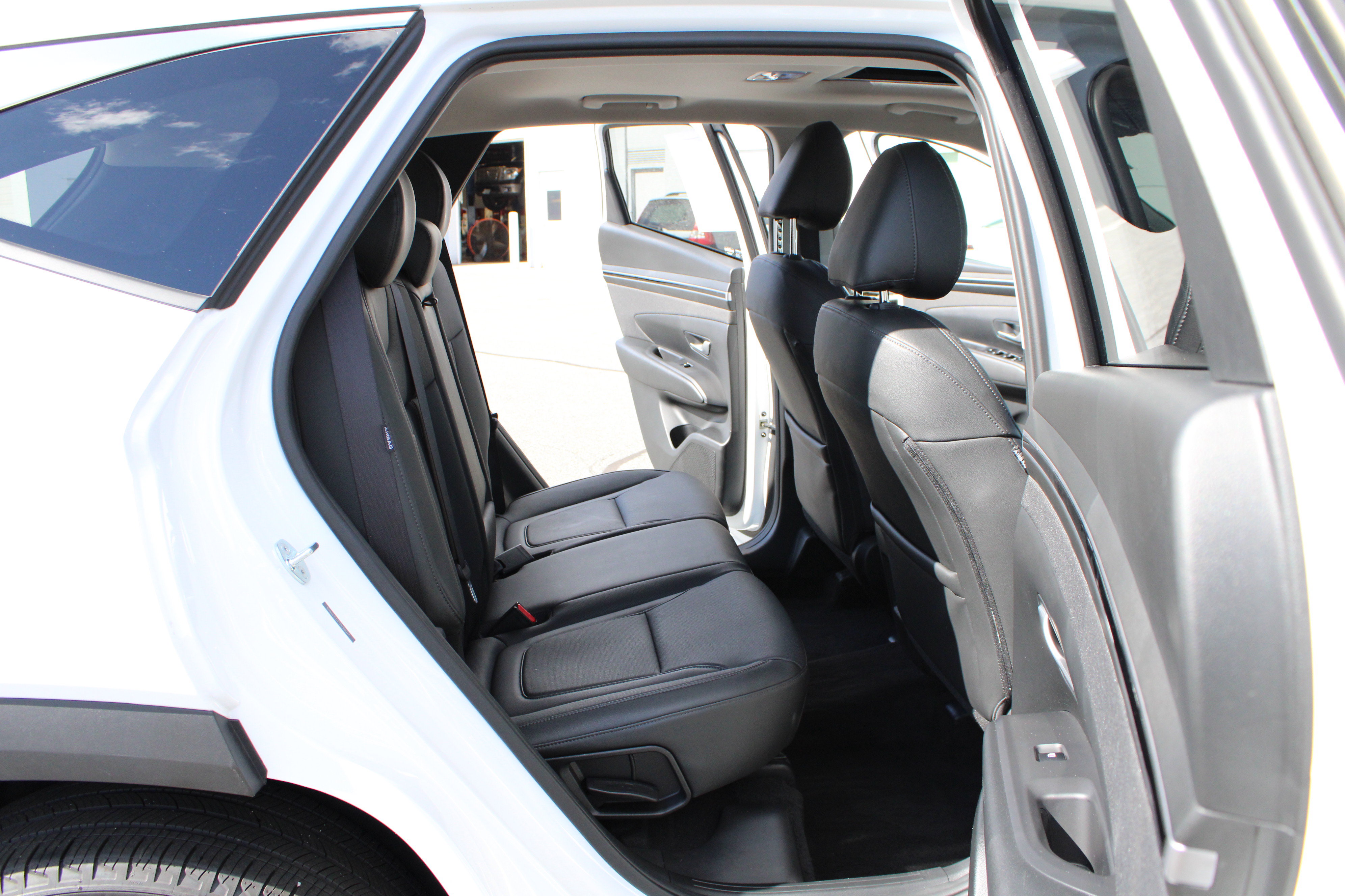 Used 2024 Hyundai Tucson SEL w/ Convenience Package AWD/4WD image 16