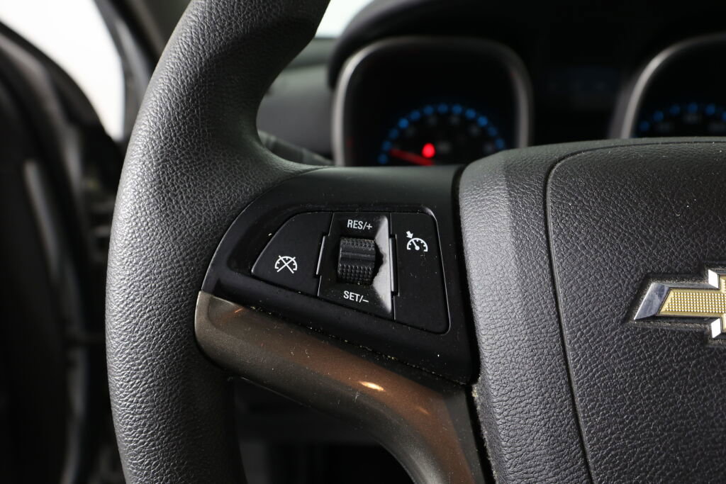 Used 2016 Chevrolet Malibu LT image 33