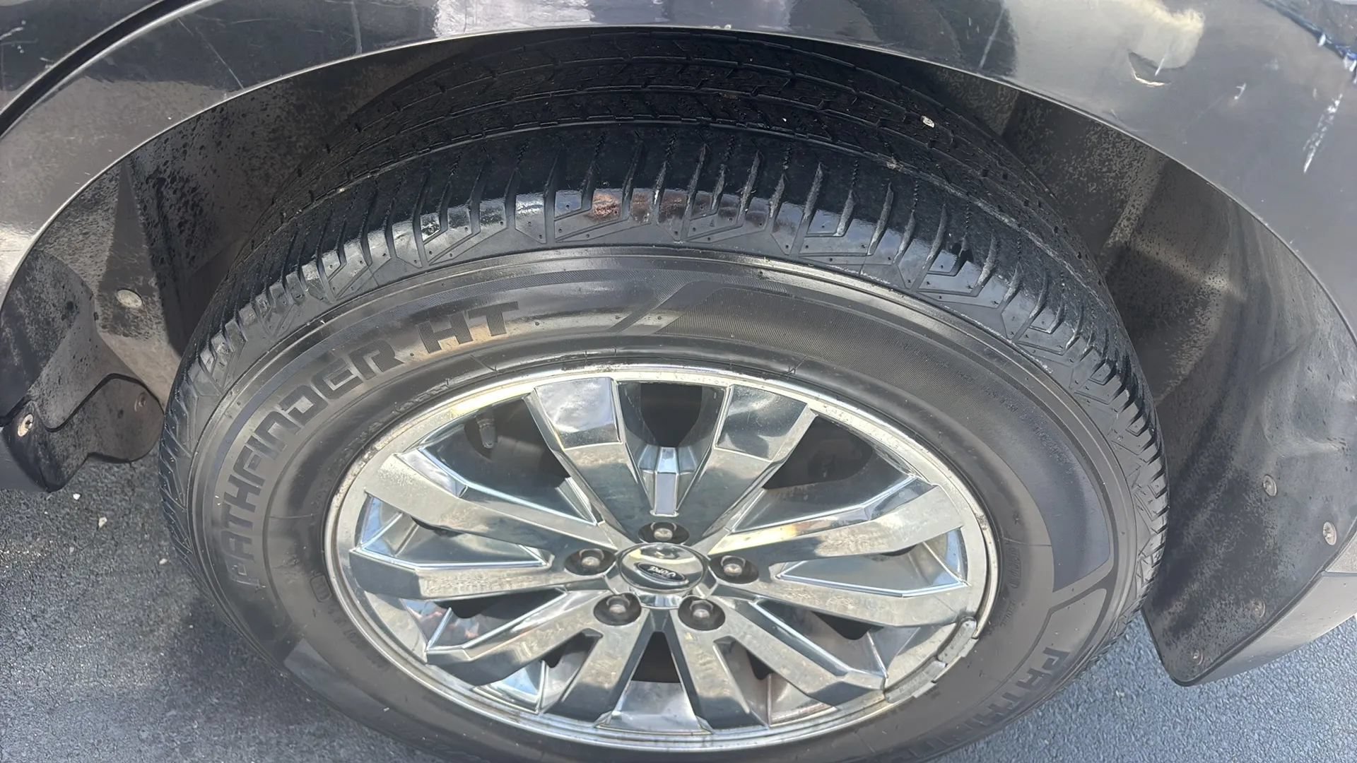 Used 2010 Ford Edge SEL FWD image 33