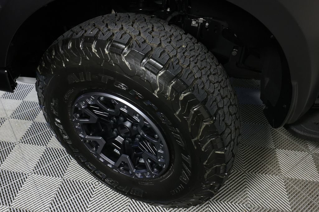 Used 2025 Ford F150 Raptor w/ Equipment Group 803A Raptor R AWD/4WD image 40