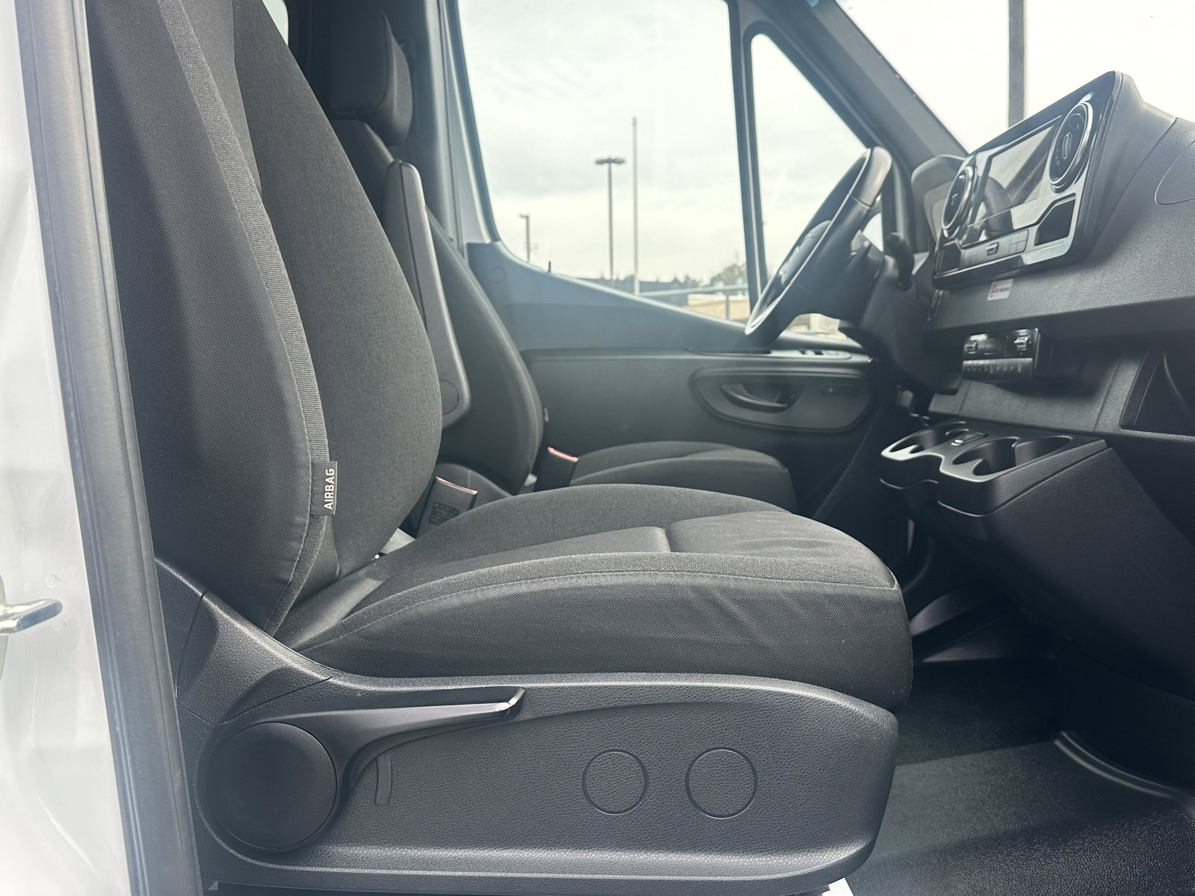 Used 2024 Mercedes-Benz Sprinter 2500 image 16