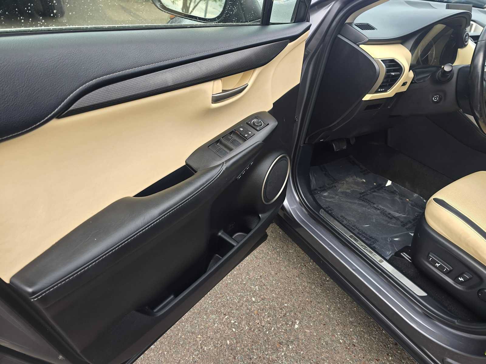 Used 2015 Lexus NX 300h FWD w/ Premium Package image 21