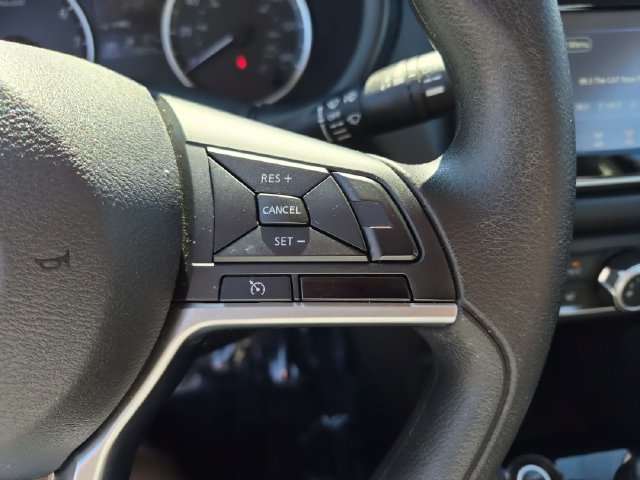 Certified 2021 Nissan Kicks S FWD image 19