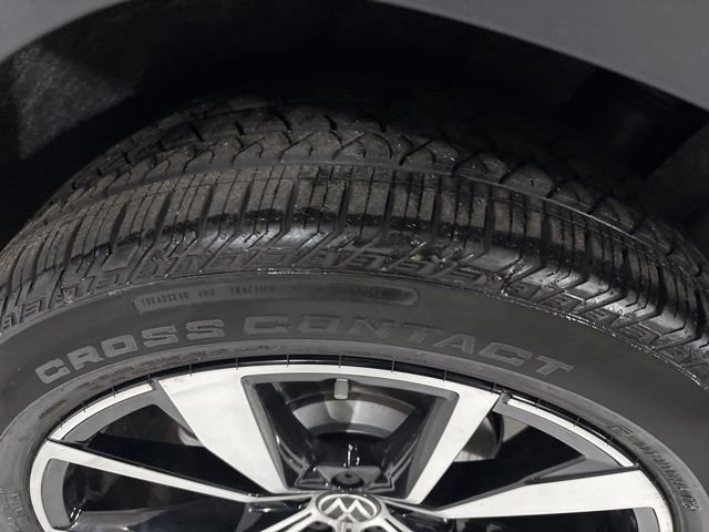 Used 2025 Volkswagen Atlas SEL Premium R-Line image 39