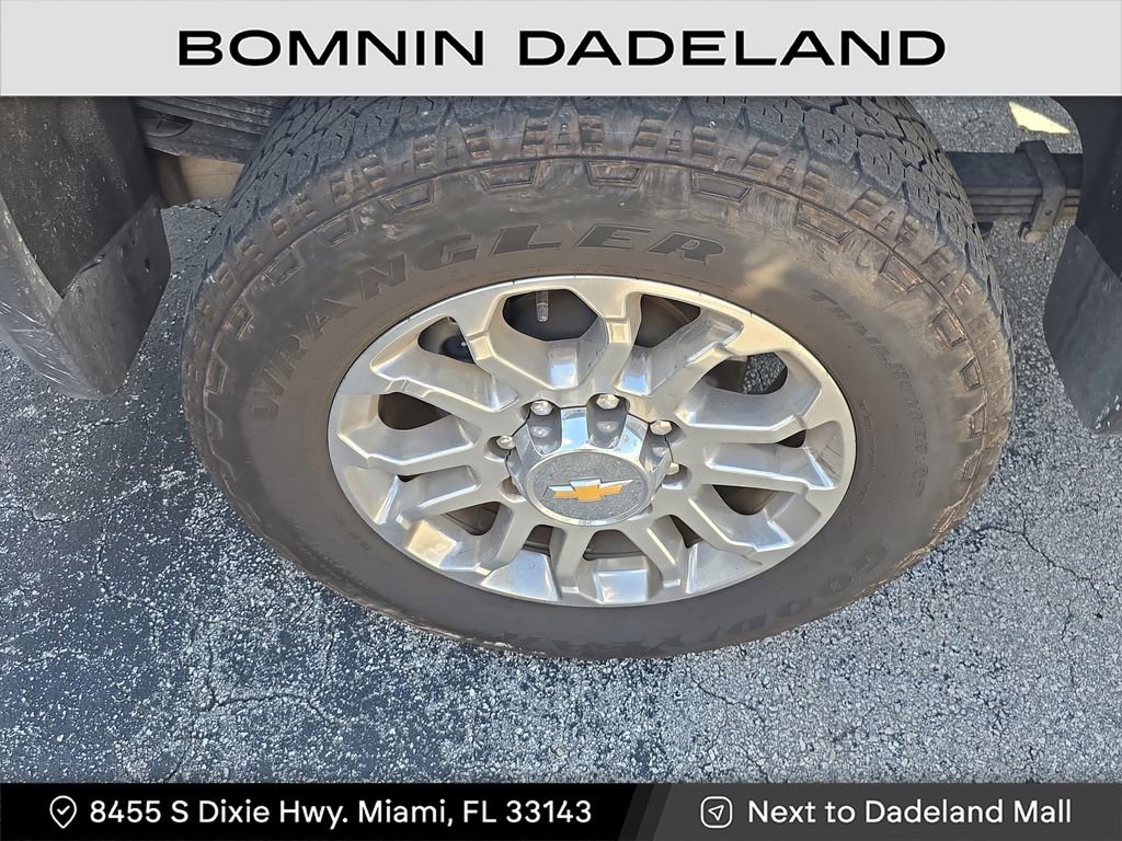 Used 2024 Chevrolet Silverado 2500 LTZ w/ LTZ Premium Package image 5