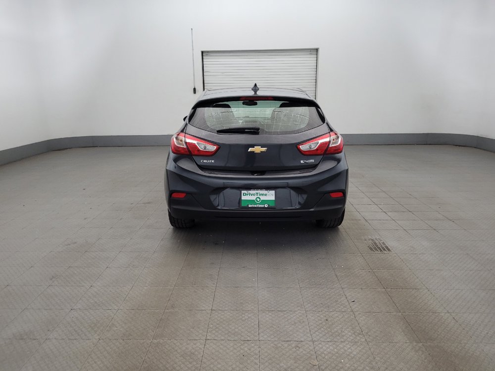 Used 2018 Chevrolet Cruze Premier FWD image 6