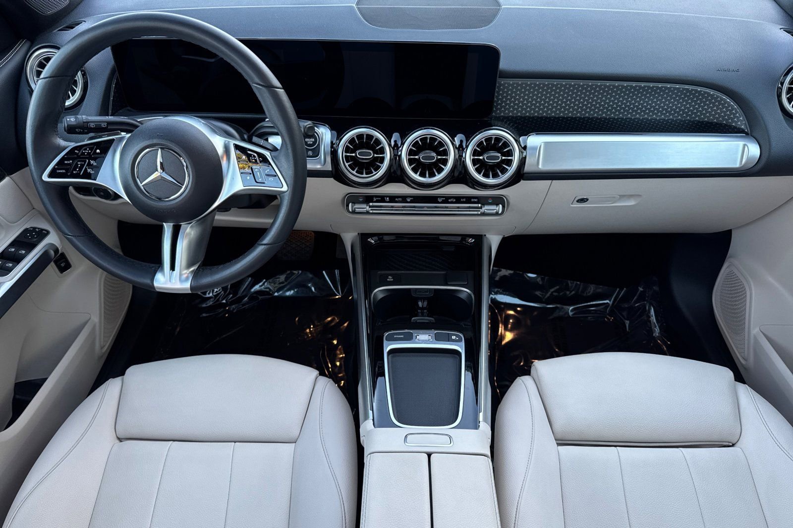 Certified 2025 Mercedes-Benz GLB 250 image 15