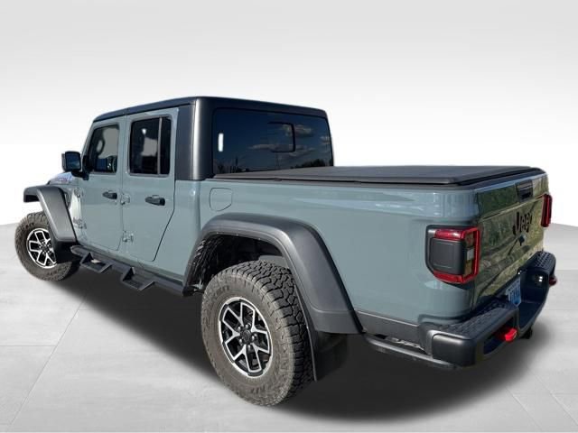Used 2024 Jeep Gladiator Rubicon w/ Technology Group AWD/4WD image 7