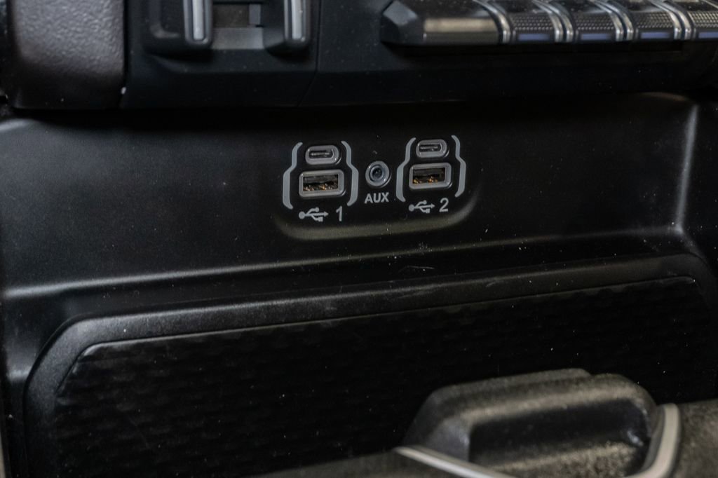 Used 2020 RAM 1500 Laramie w/ Sport Appearance Package AWD/4WD image 26