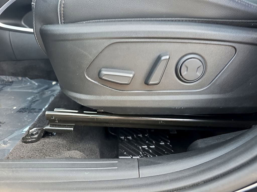 Certified 2023 Hyundai Tucson Limited AWD/4WD image 39