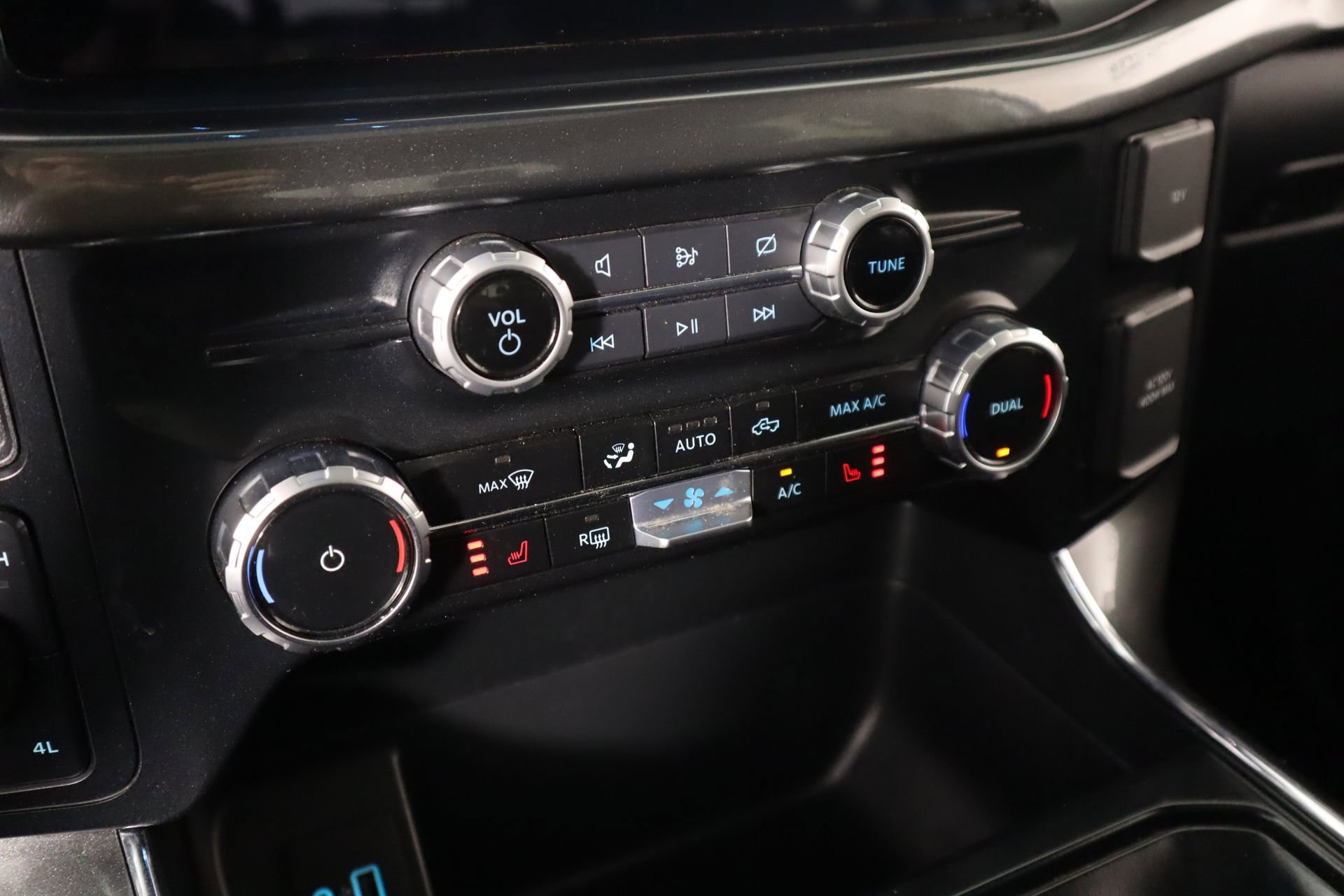 Used 2023 Ford F150 XLT w/ Equipment Group 302A High AWD/4WD image 8