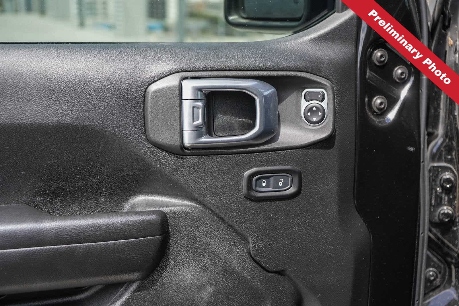 Used 2020 Jeep Gladiator Rubicon w/ Trailer Tow Package AWD/4WD image 16
