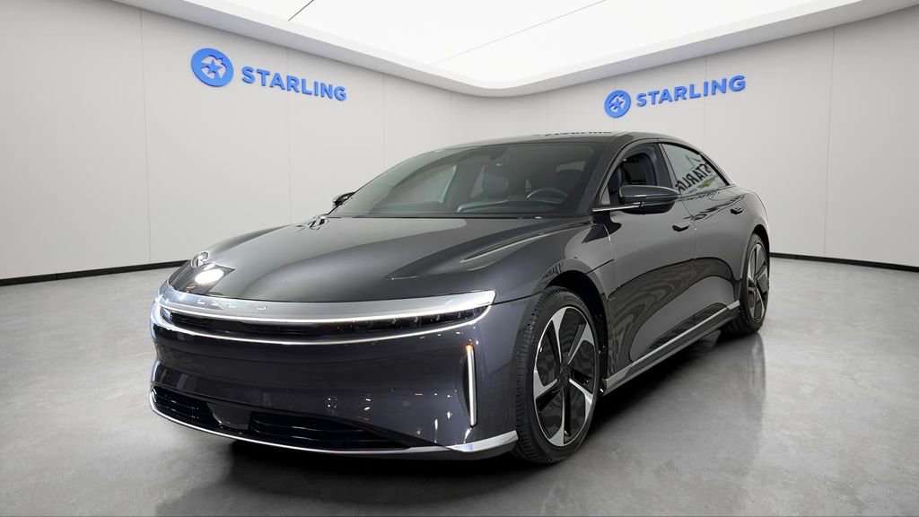 Used 2024 Lucid Air Touring image 16