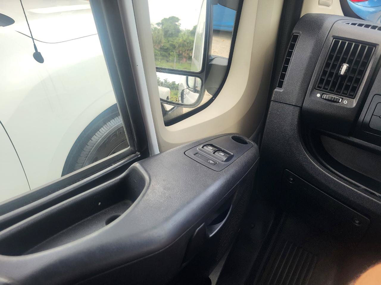 Used 2017 RAM ProMaster 1500 FWD image 45