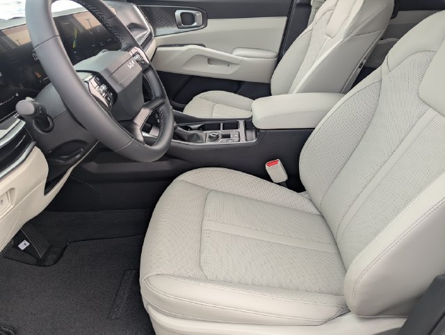 Certified 2026 Kia Sorento S FWD image 24