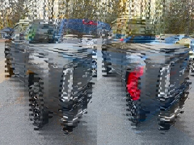 Used 2016 GMC Canyon SLE w/ SLE Convenience Package image 2