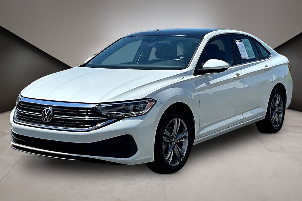 Used 2023 Volkswagen Jetta SE w/ Panoramic Sunroof Package