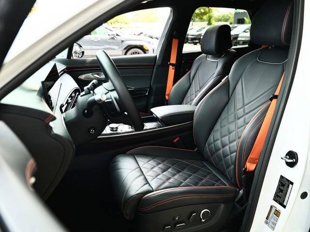 Certified 2026 Genesis GV70 3.5T Sport Prestige AWD/4WD image 20