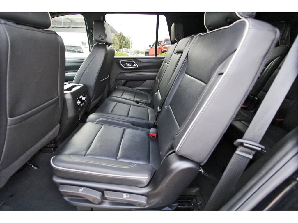 Used 2024 GMC Yukon SLT image 7