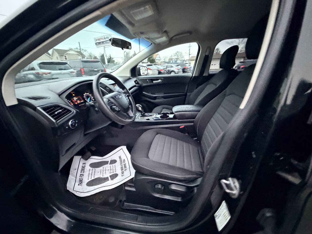 Used 2018 Ford Edge SE image 26