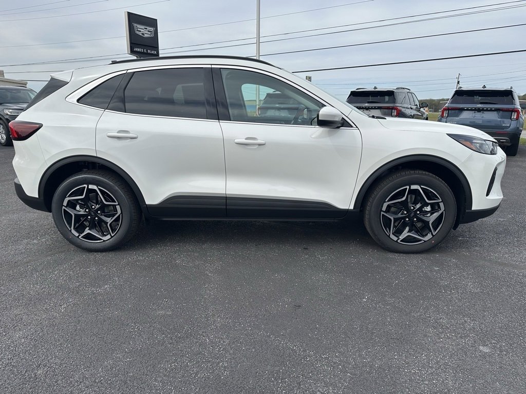New 2026 Ford Escape Platinum image 10