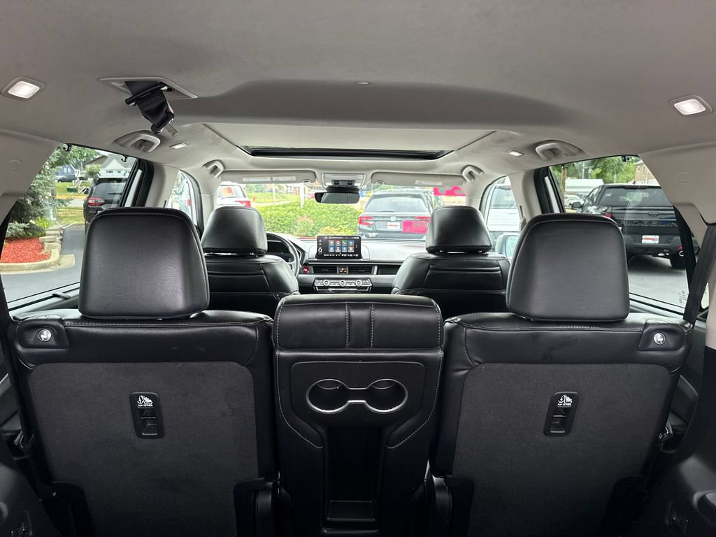 Used 2024 Honda Pilot Elite image 49